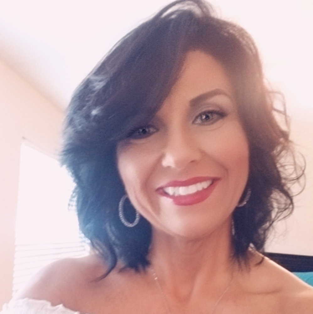 Meet your Posher, Lori